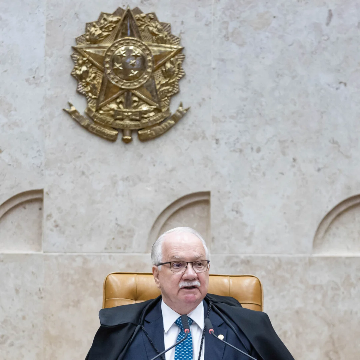 Crise no STF: Fachin assume caso Moraes e decidirá futuro de Master e INSS