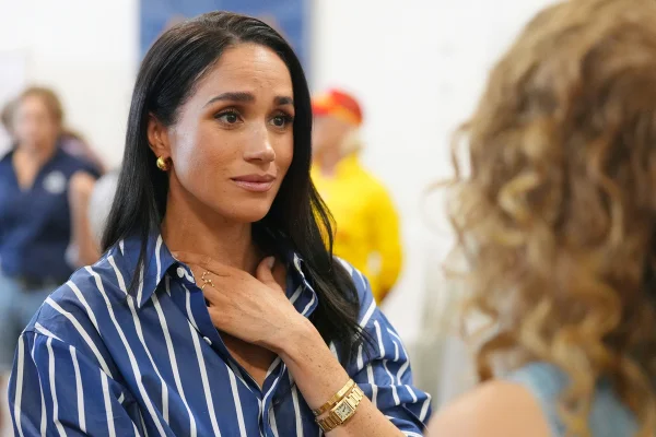 Meghan sente saudades dos EUA e está desesperada para deixar o Reino Unido