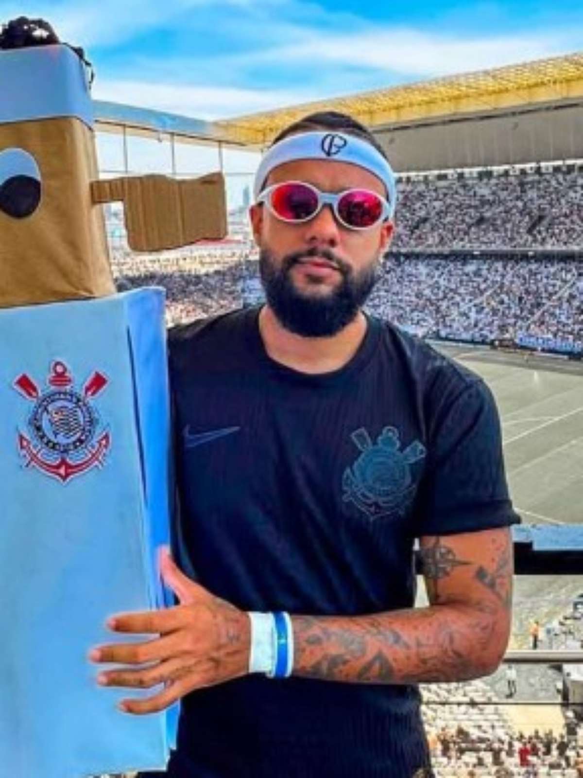 Sósia de Memphis é atacado após ser confundido com holandês na web