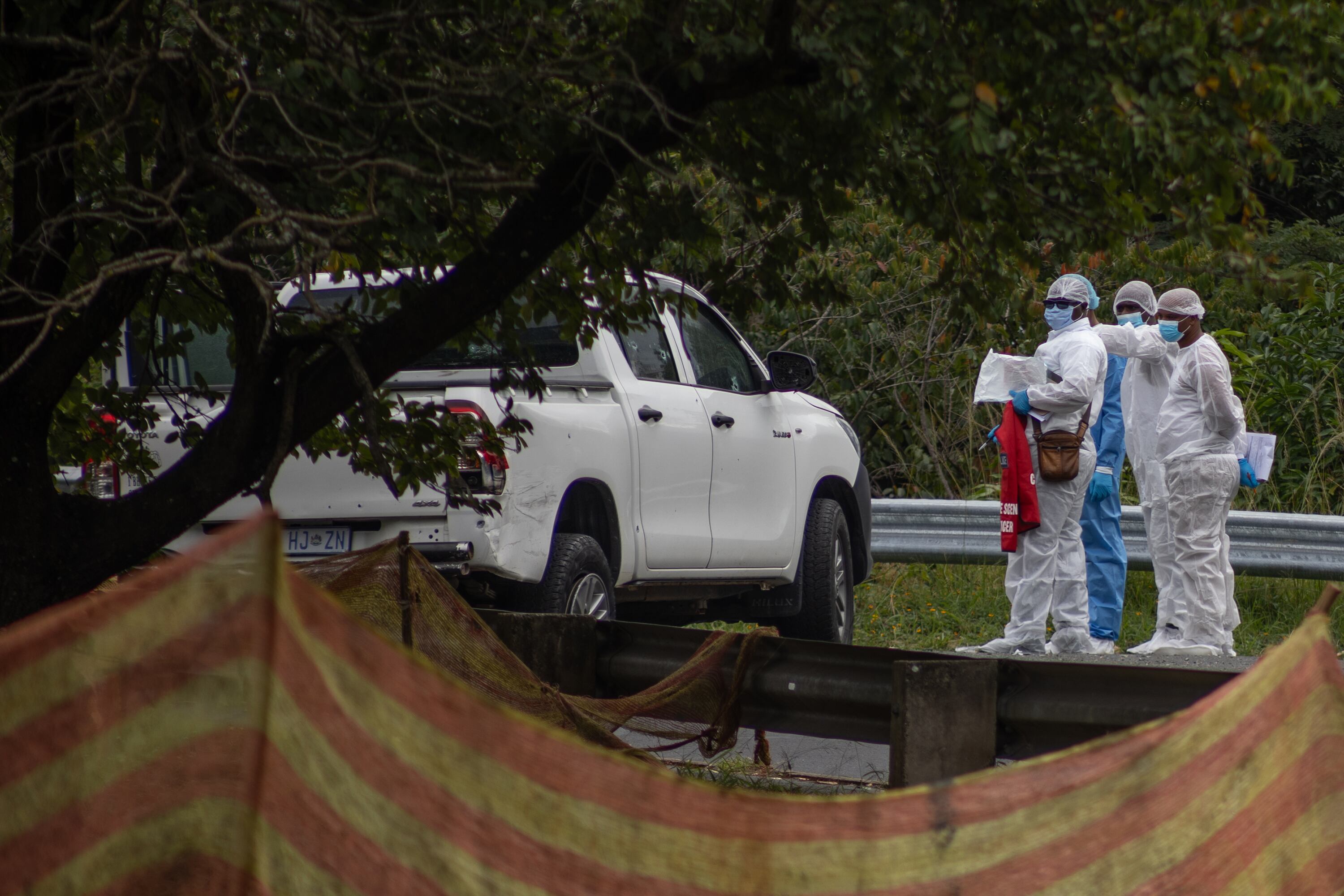 Suspeito ligado ao emboscada fatal de policiais morto em tiroteio policial