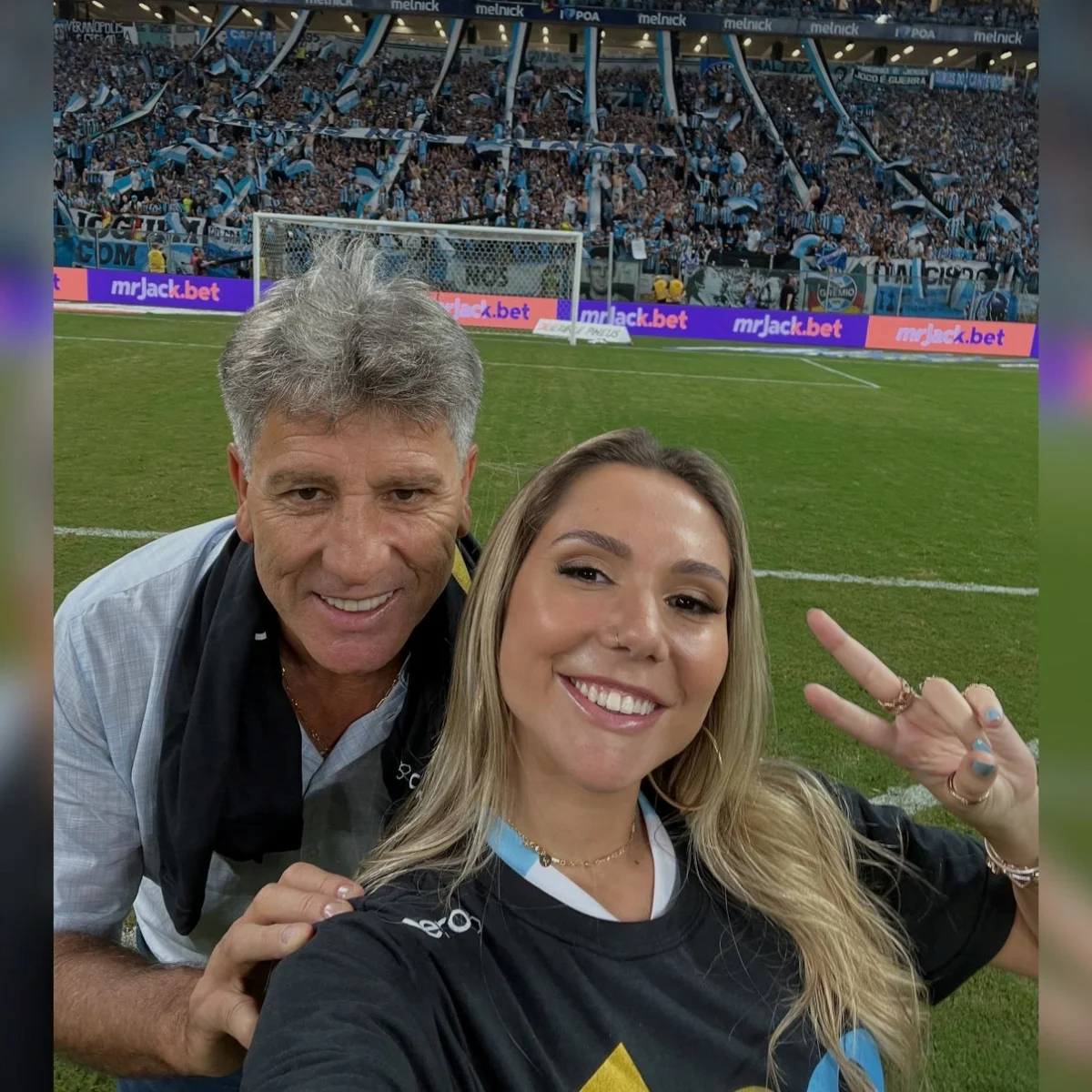 Carol Portaluppi entrega acerto de Renato Gaúcho com o Grêmio