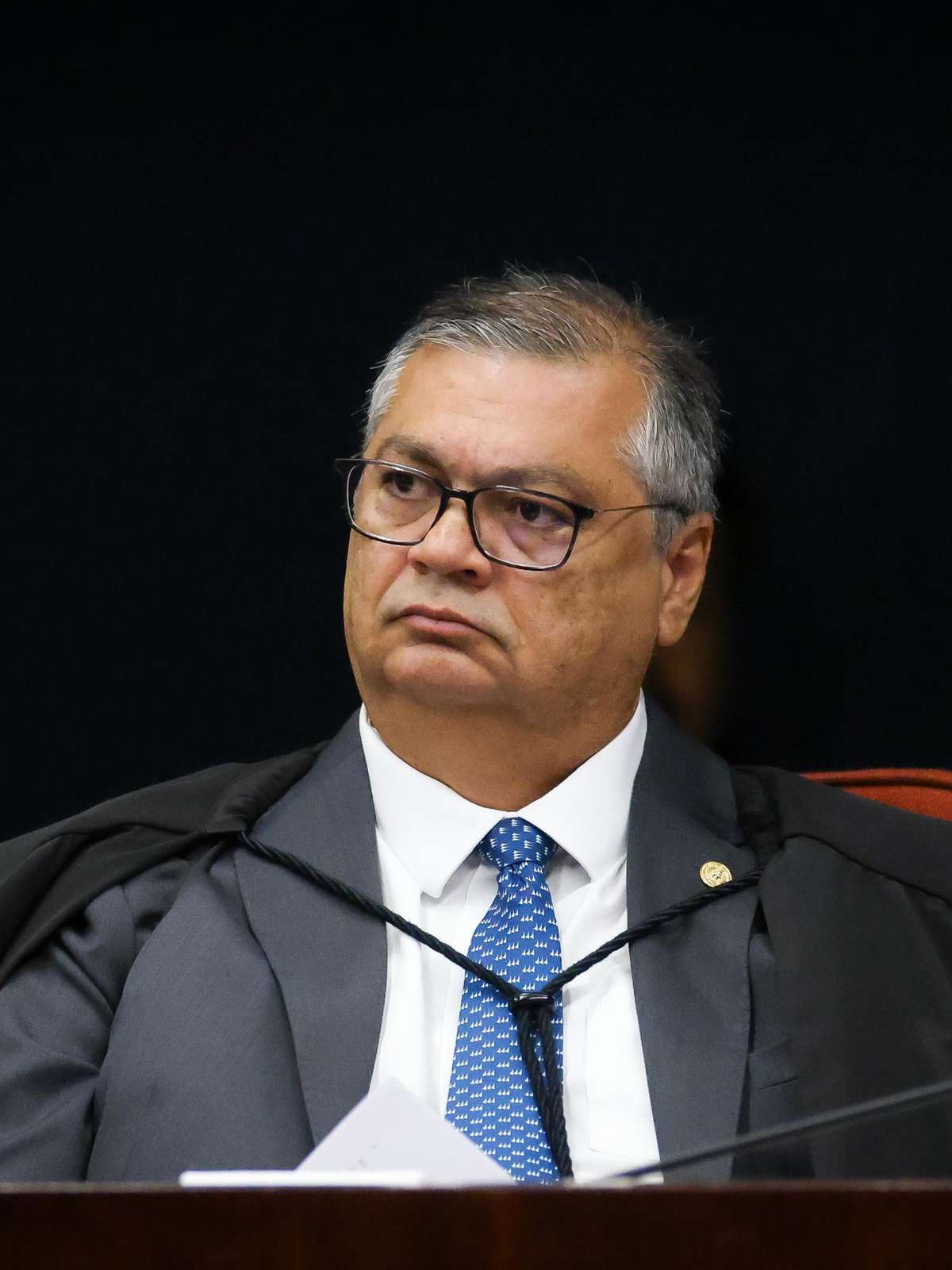 Dino pede a Fachin investigação sobre ligação entre Master e instituto fundado por André Mendonça