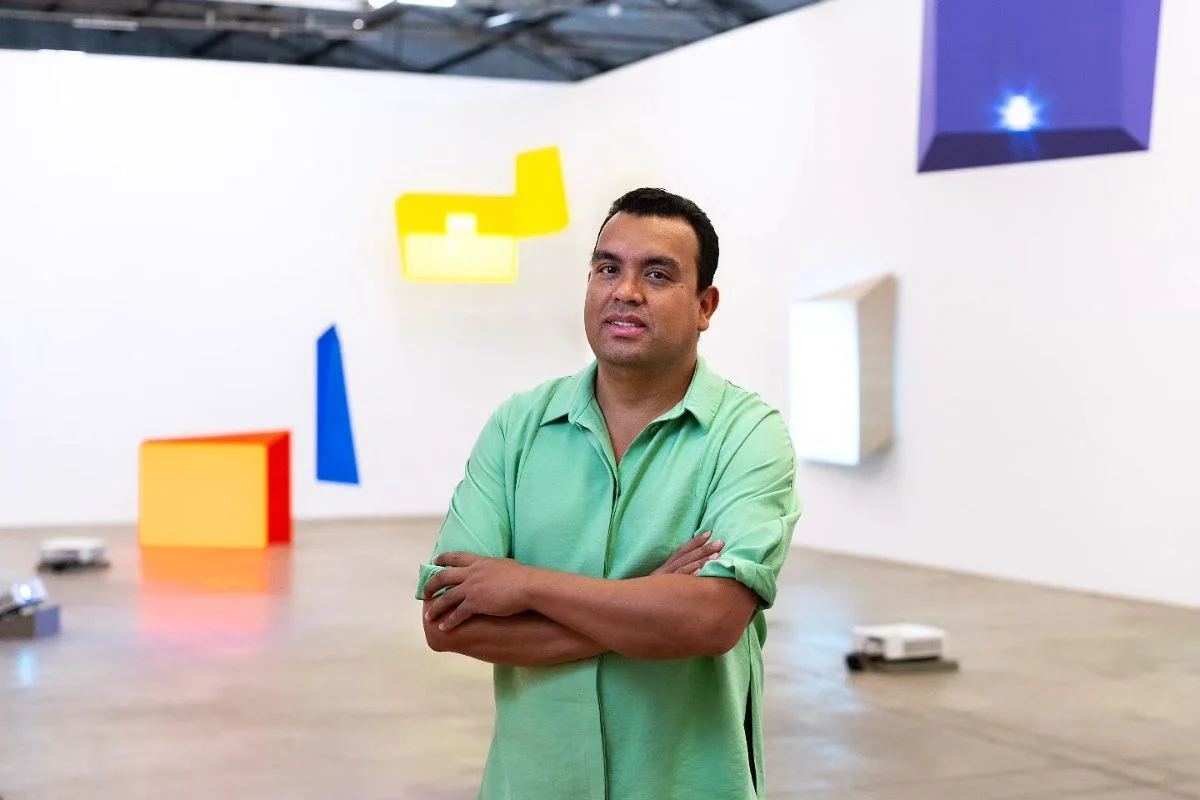 Artista plástico Rodrigo Cass morre afogado aos 43 anos