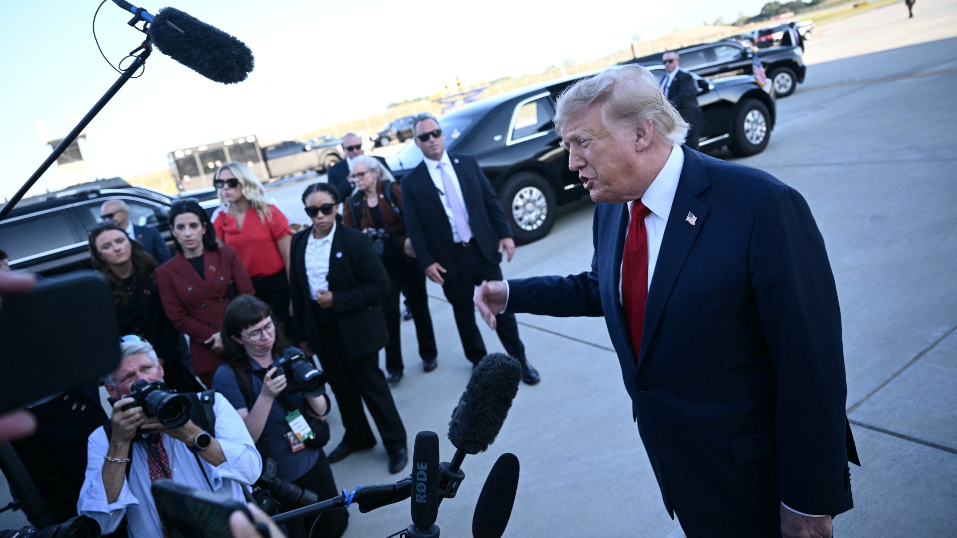 Trump diz que o Canadá se tornar 'membro associado' da UE poderia ser um 'ato hostil'