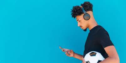 Pesquisa mostra que música é essencial para 42,9% dos jogadores no pré-jogo Foto: Imagem ilustrativa/Magnific