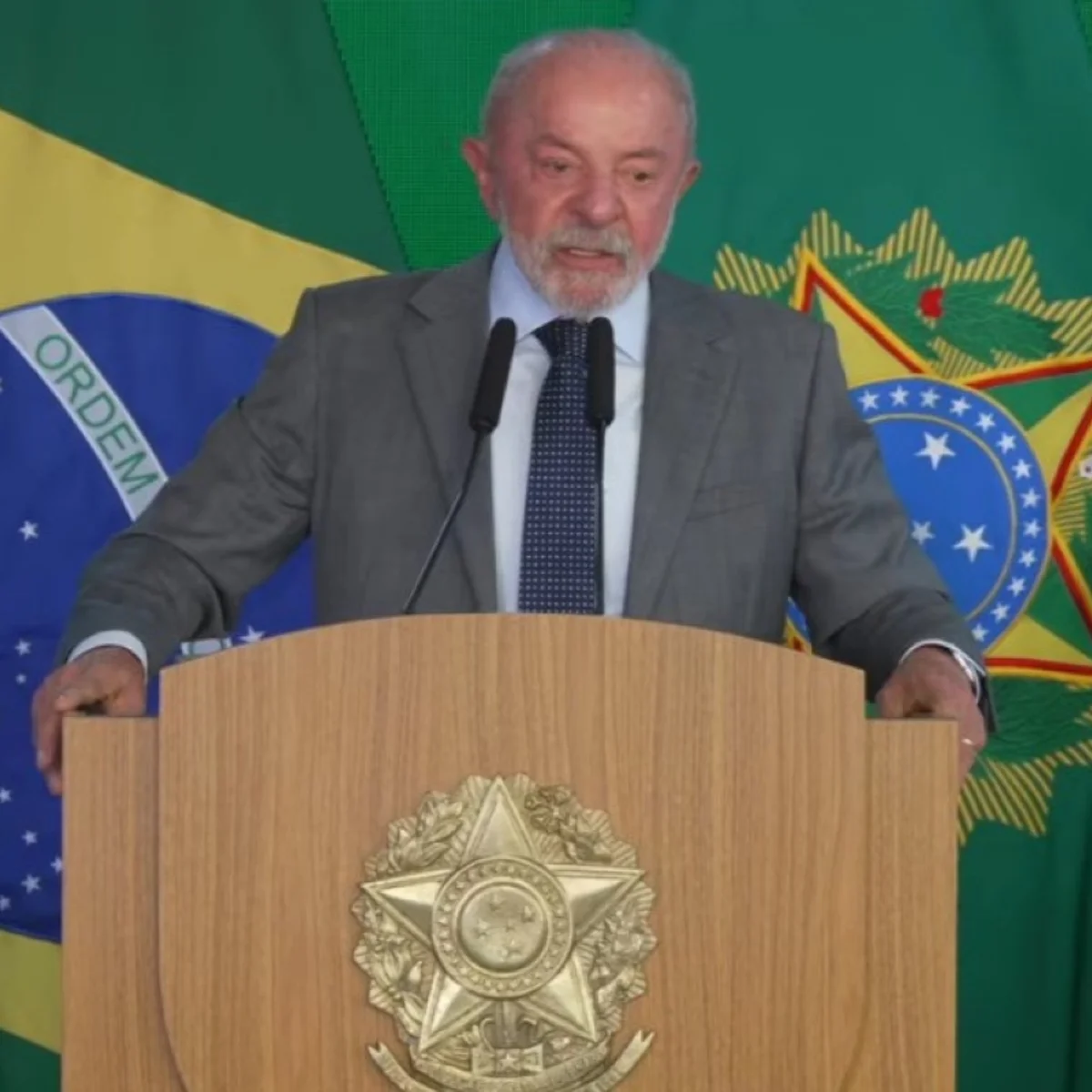 Lula diz que bets induzem "inocentes ao vicio" e promete anúncio de medida