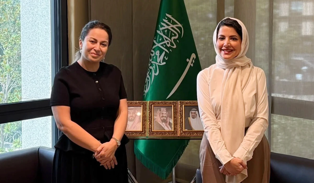 O primeiro-ministro do Paquistão condena os ataques ao Reino em ligação com o príncipe herdeiro da Arábia Saudita