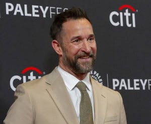 Emmy 2026 é hoje: saiba onde assistir ao vivo na TV e streaming