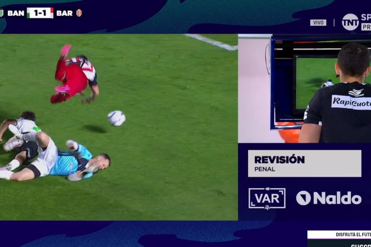 Banfield vs. Barracas Central, o pênalti de Sebastián Zunino e aquele que ele pretendia apitar com a ajuda do VAR