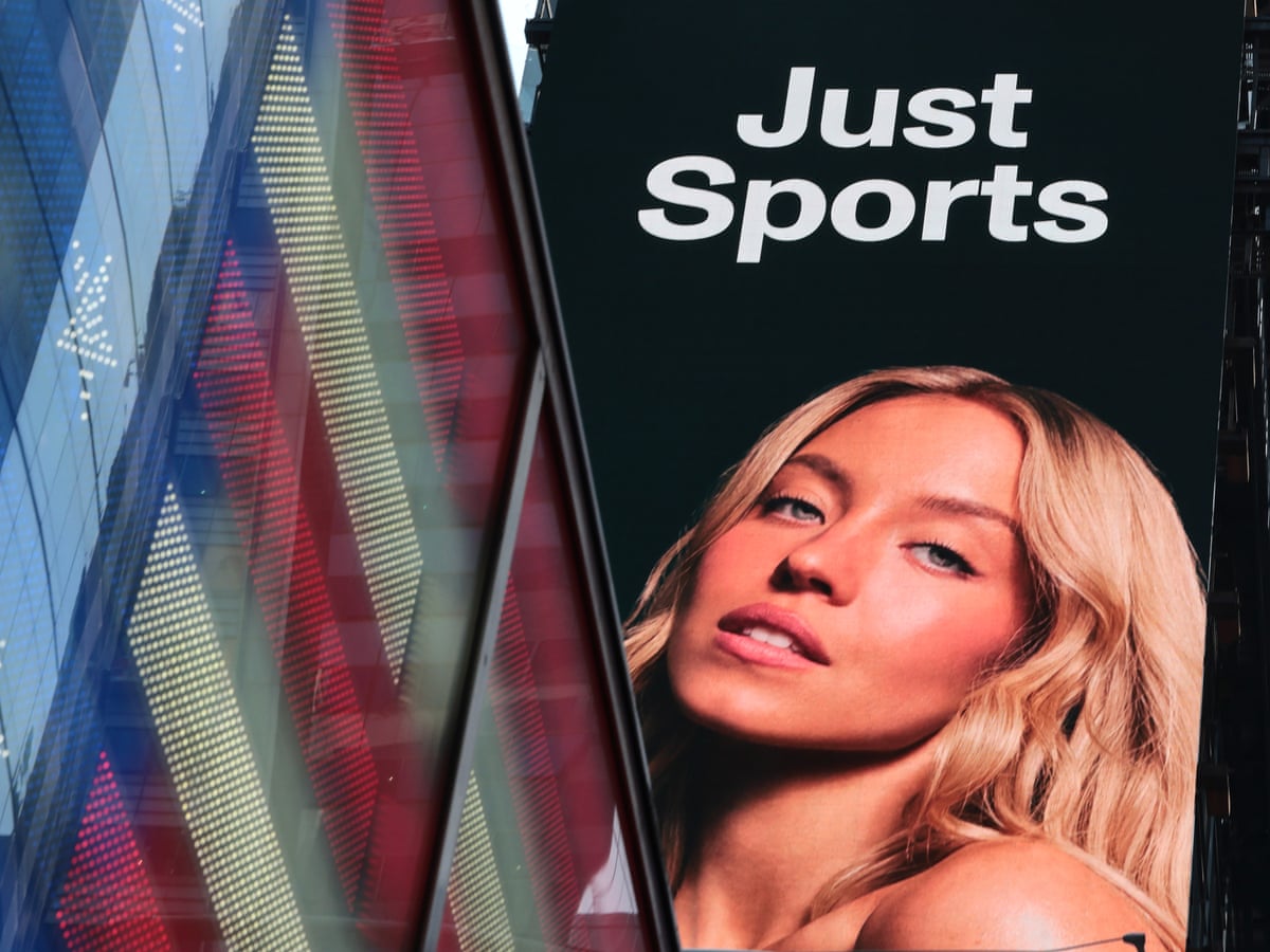 A provocação caricata de Sydney Sweeney acendeu uma guerra cultural, mas vamos apenas admitir que o esporte pode ser sexy