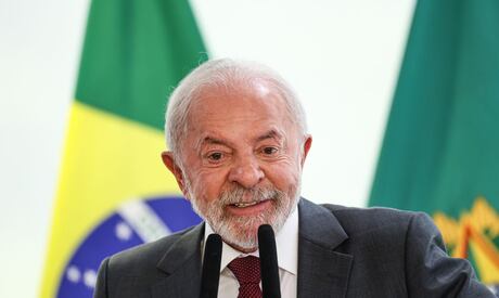 Lula sobre crise no STF: Fachin não pode permitir que isso atrapalhe o processo eleitoral