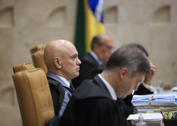 O pessimismo dos aliados de Mendonça para a sessão da terça sobre Moraes