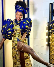 Metrópoles Catwalk: Negra Li desfila pela Glowshine nesta sexta (18/9)