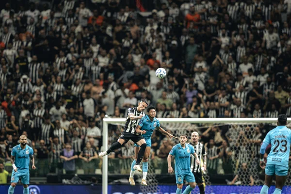 Cuca analisa eliminação do Santos e diz que jogadores sentiram o jogo - destaque galeria