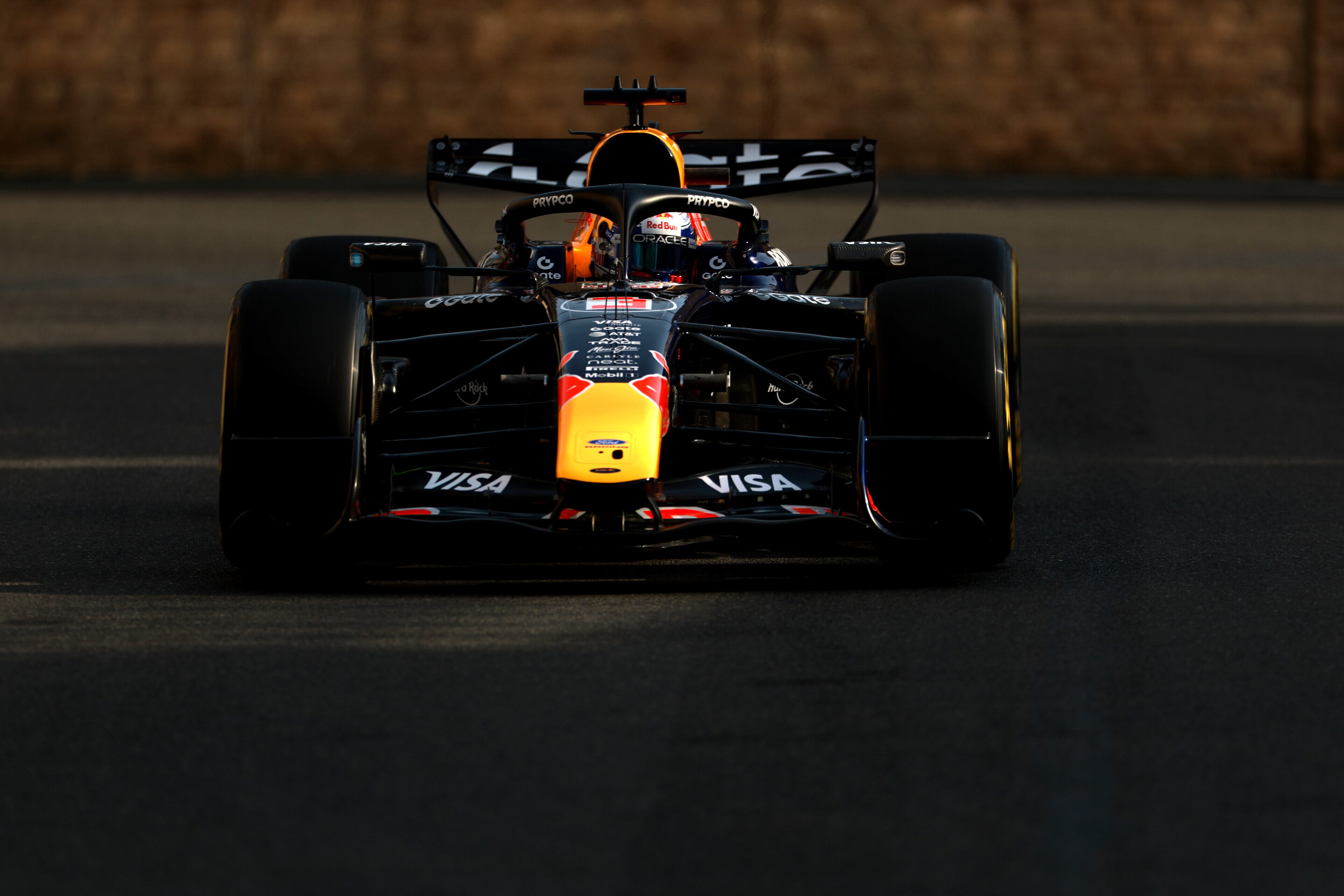 Verstappen lidera os temposheets na última sessão de treinos do Grande Prêmio do Azerbaijão