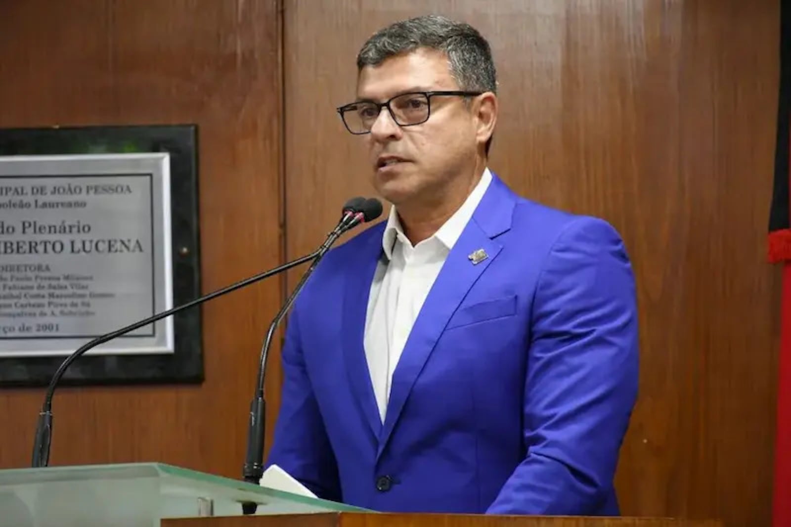 Vitor Hugo Castelliano, Portal Correio