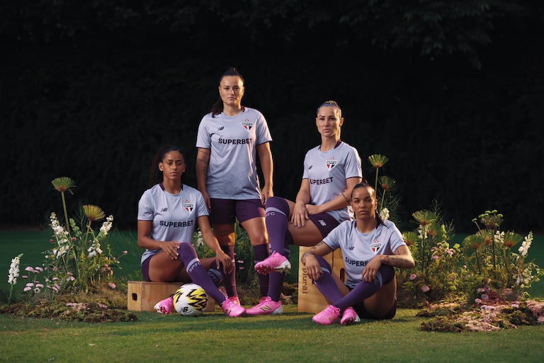 São Paulo e Corinthians, finalistas do Brasileiro, ampliam projetos exclusivos para futebol feminino