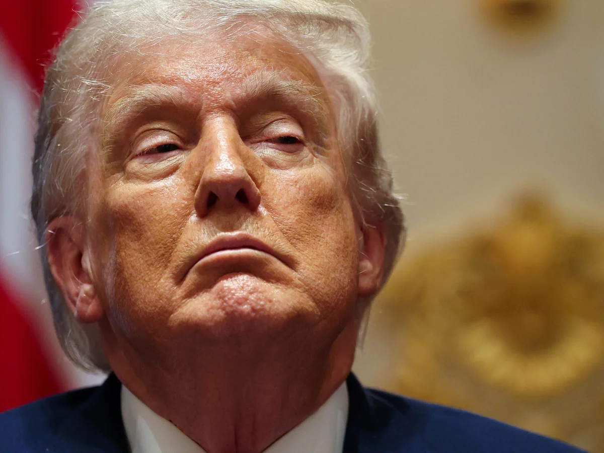 Justiça manda Trump restabelecer o acesso de jornalistas à Casa Branca