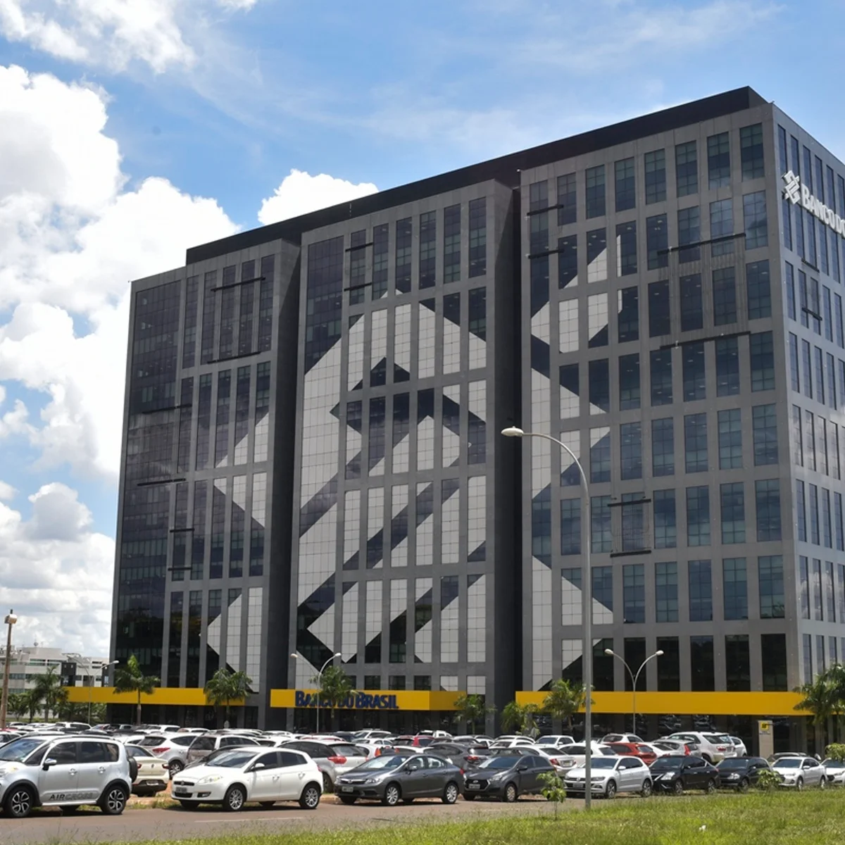 Funcionários do Banco do Brasil encerram greve em parte do país
