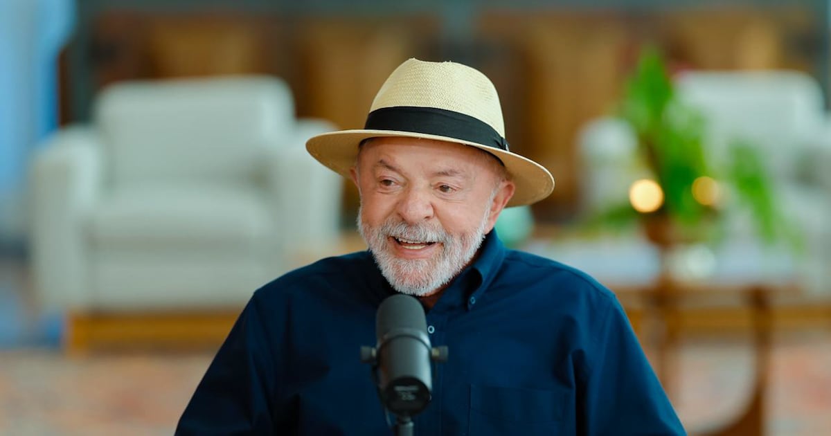 Coligação de Lula aciona TSE contra Flávio por uso de perfis para impulsionar campanha