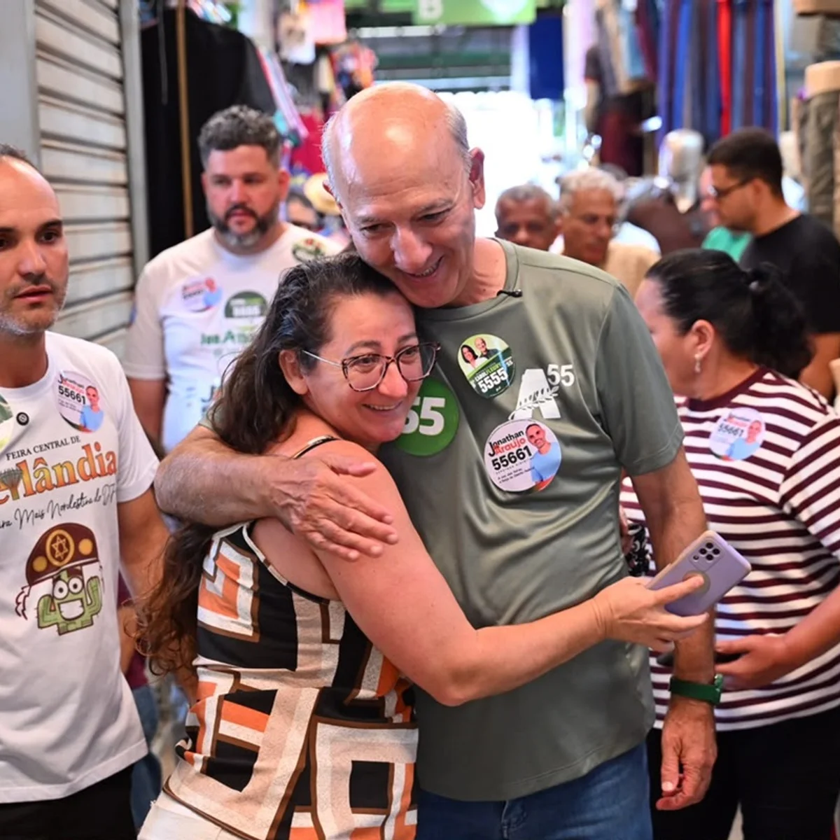 Arruda diz que pretende dar fim à licitação para boxes de feiras do DF
