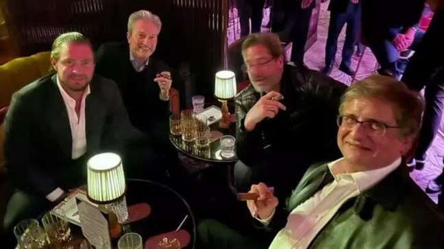 Oposição cobra afastamento de Paulo Gonet da PGR após foto com Vorcaro em Londres