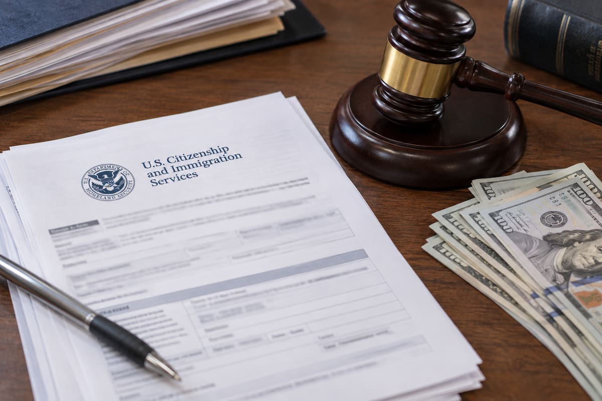 Noticias del Uscis: las nuevas tarifas que entran en vigor el 1 de octubre para apelar una decisión ante un juez