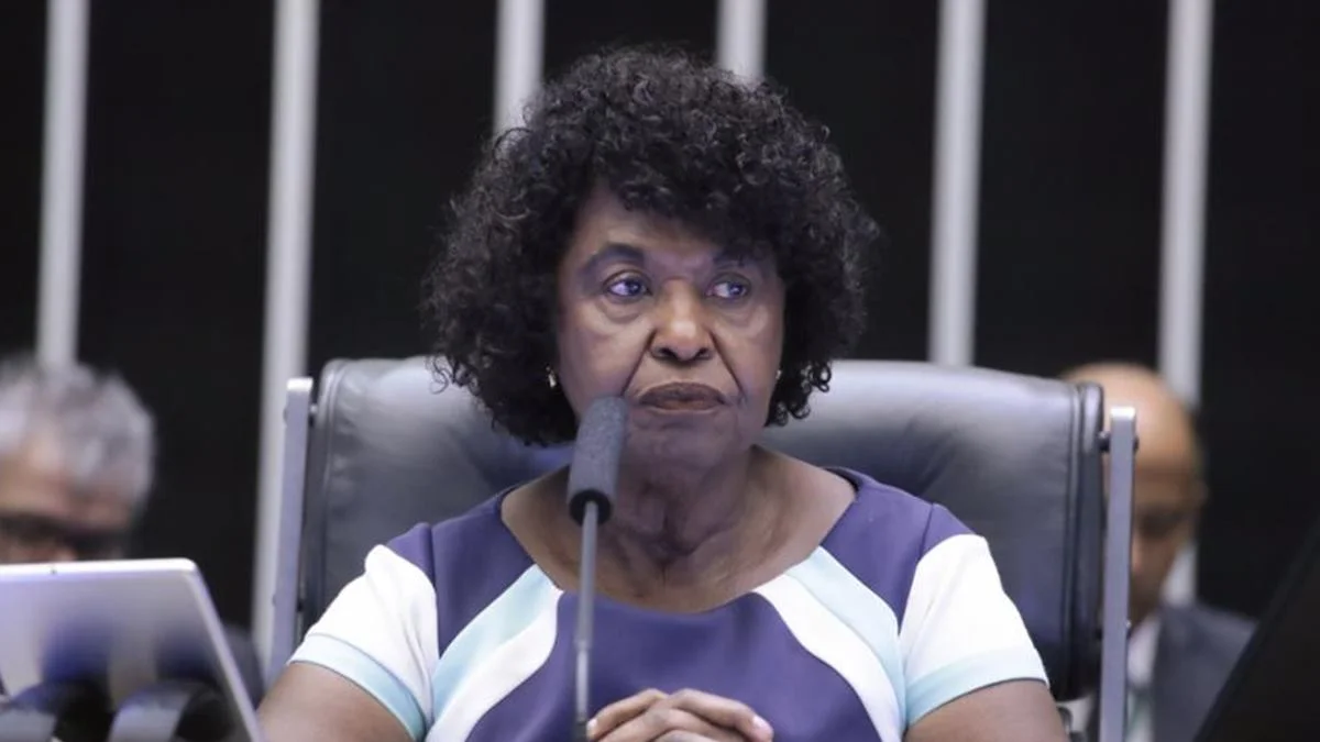 Datafolha: Benedita lidera ao Senado no RJ; 2º vaga tem empate quíntuplo