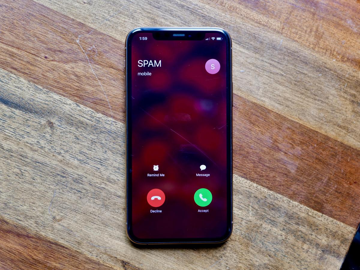O que alguém pode fazer com seu número de telefone e como se proteger