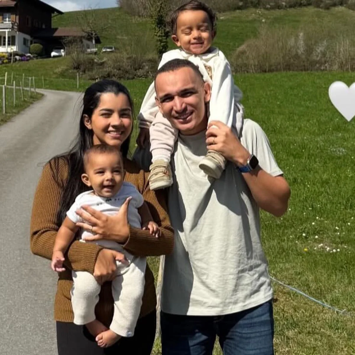 Filhos de João Gomes se empolgam ao assistir show do pai no Rock in Rio