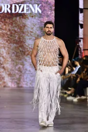 Mikaela Gomes, veterana do Metrópoles Catwalk, brilha no 3º dia de desfiles