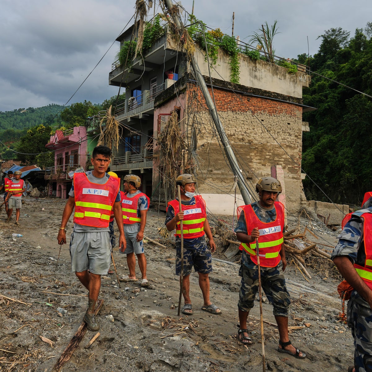 Enchentes no Nepal: número de desaparecidos sobe para 6.150