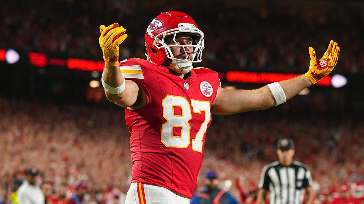 Travis Kelce celebrates after scoring a touchdown against the Indianapolis Colts.