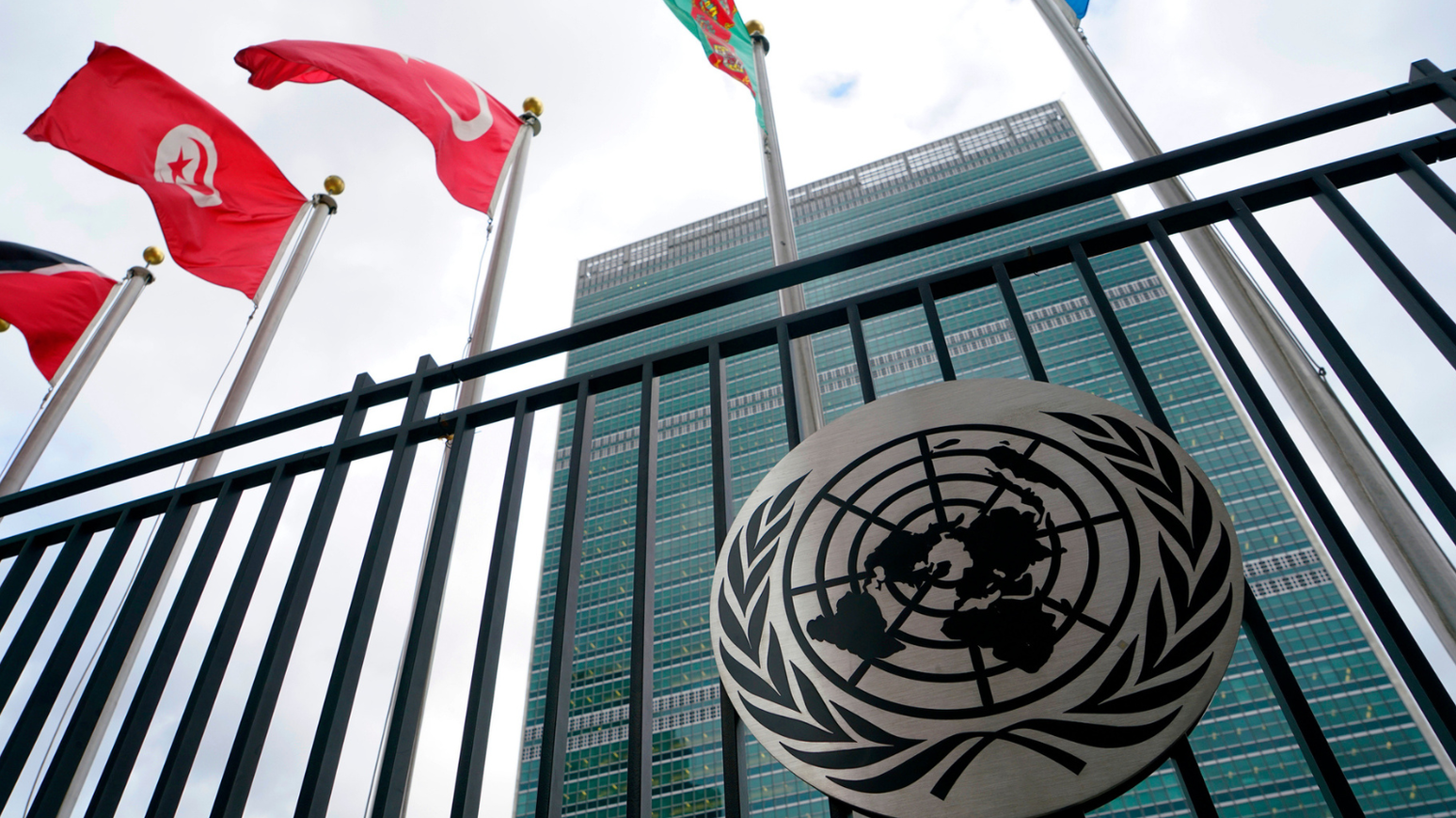 ONU divulga relat&oacute;rio com 64 NDCs propostas por diversos pa&iacute;ses para reduzir as emiss&otilde;es de gases de efeito estufa at&eacute; 2030