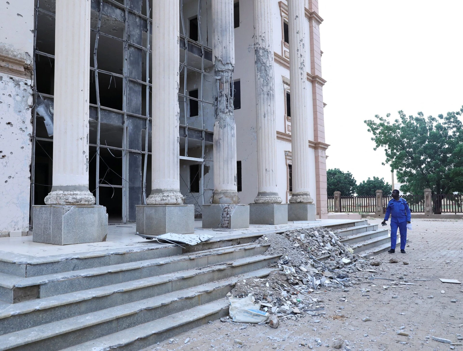 As forças paramilitares da RSF do Sudão intensificam ataques letais com drones em cidades de linha de frente