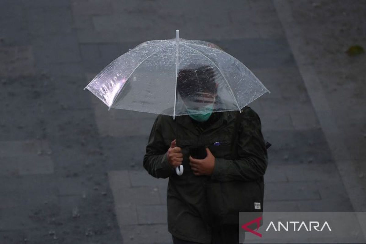 BMKG: A maioria das regiões da Indonésia tem potencial de receber chuva neste sábado.