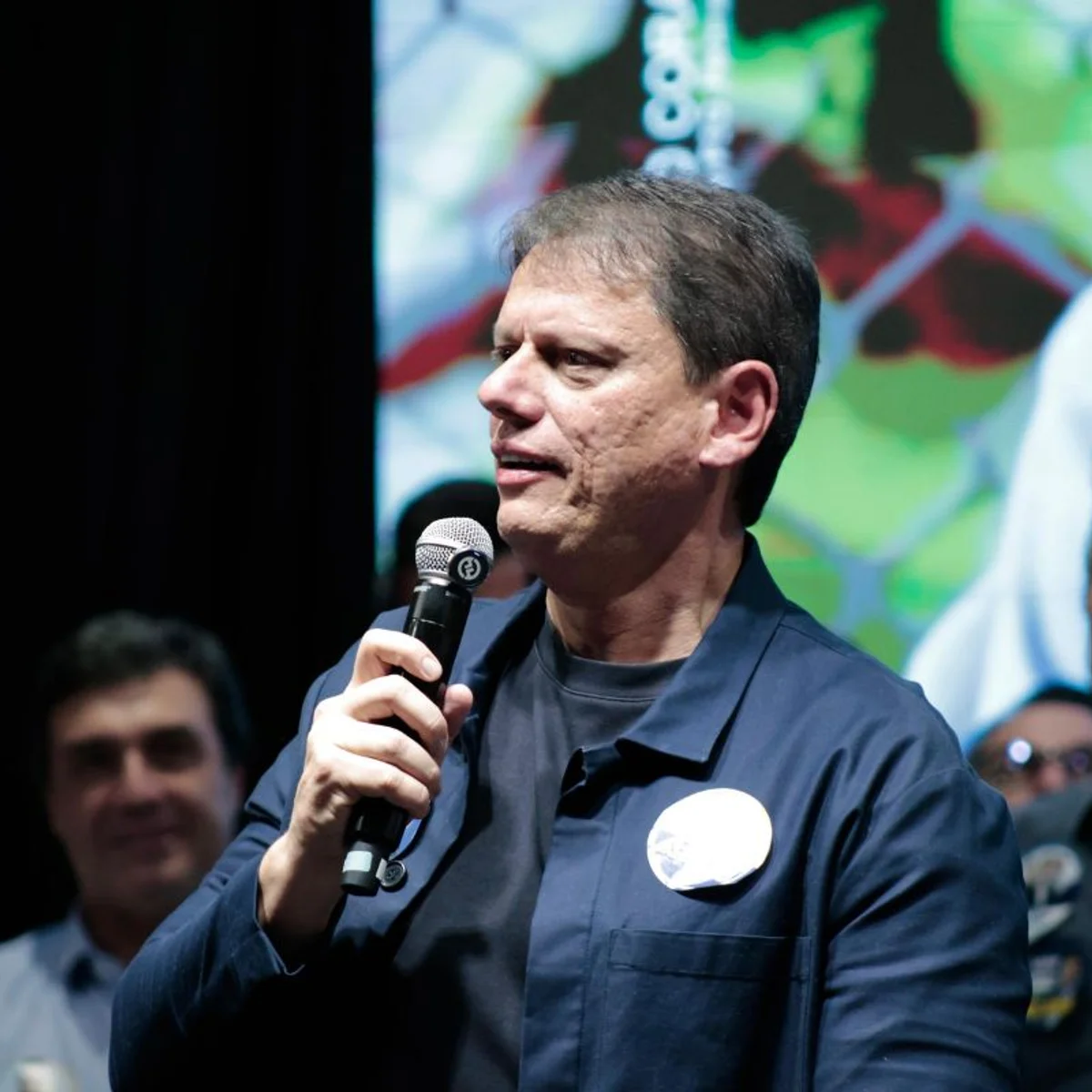 Tarcísio suspende agenda de campanha em São Paulo após fortes chuvas
