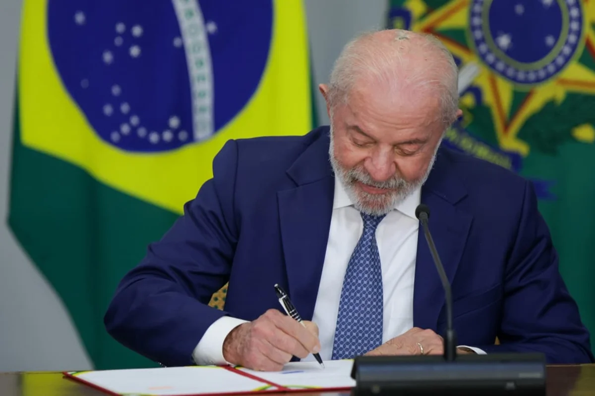 Redata: Lula sanciona incentivo a investimentos em data centers no Brasil
