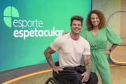 Fernando Fernandes e Karine Alves na apresentação do Esporte Espetacular