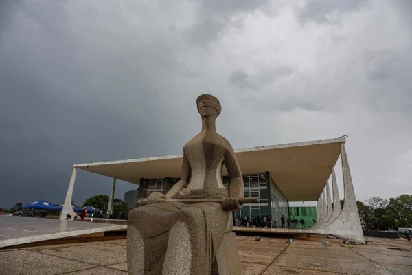 Supremo precisa ser maior que seus ministros (por Hubert Alquéres)