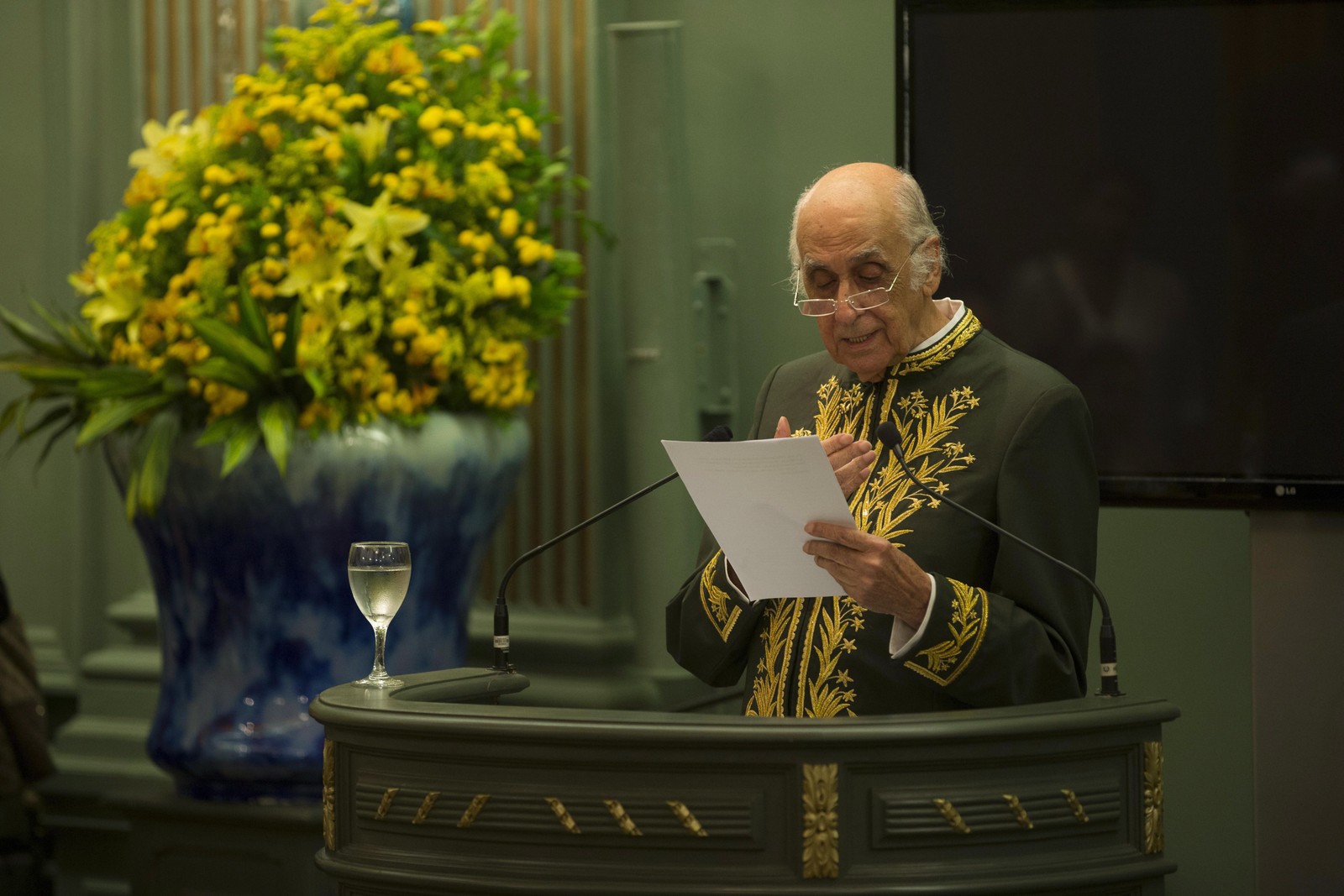 Zuenir Ventura toma posse na Academia Brasileira de Letras — Foto: Alexandre Cassiano