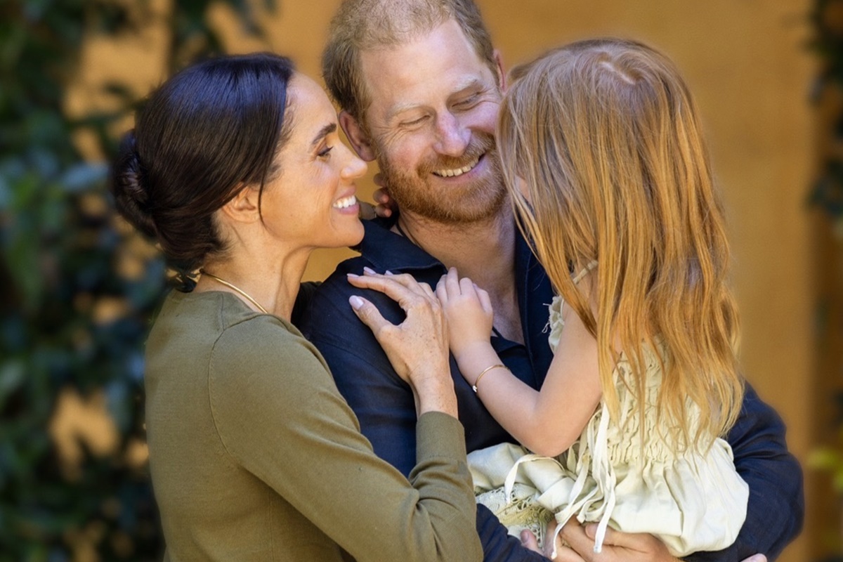 Charles Spencer compara “perseguição” a Harry e Meghan à de Diana