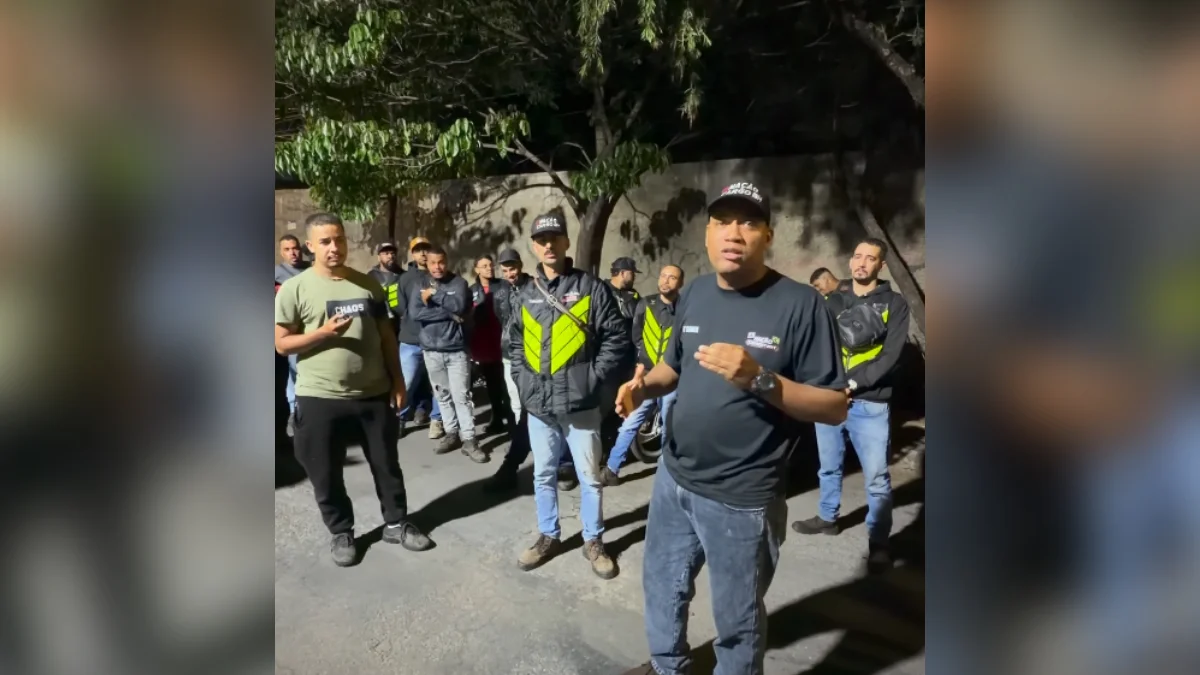 BH: homem atira contra motoboy que fazia xixi na rua e revolta entregadores