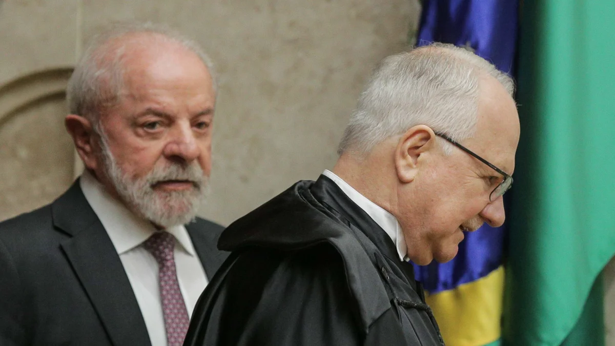 Pressionado por pesquisas, Lula cobra Fachin por solução na crise no STF