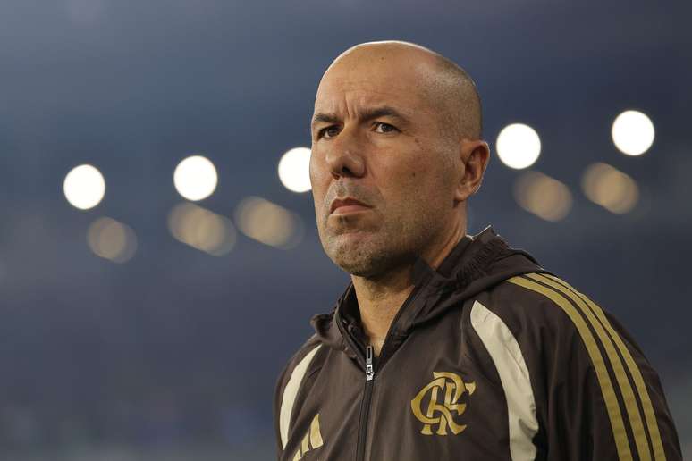 Leonardo Jardim valoriza vitória do Flamengo na altitude e projeta mudanças no time para domingo