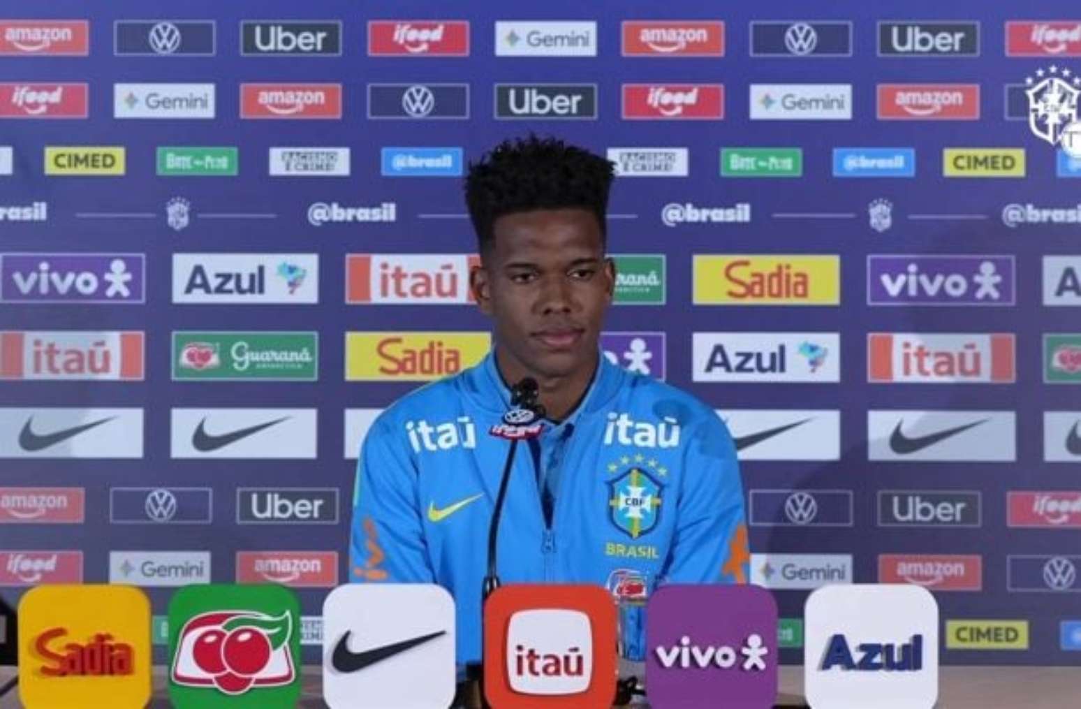 Est&ecirc;v&atilde;o de volta &agrave; Sele&ccedil;&atilde;o Brasileira &ndash;