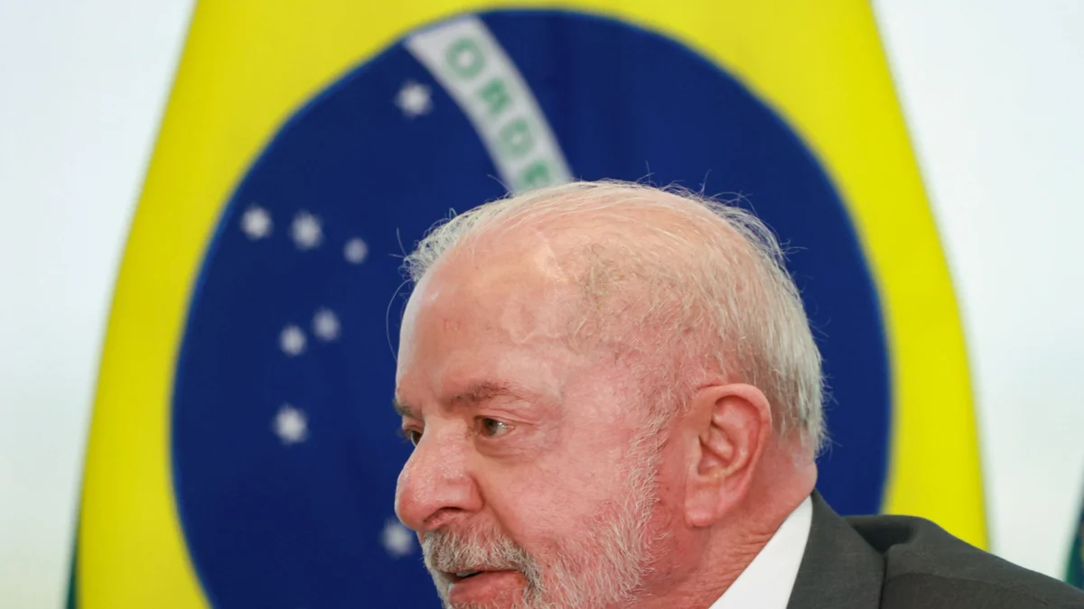 TSE manda Lula e governo apagarem post com críticas à família Bolsonaro