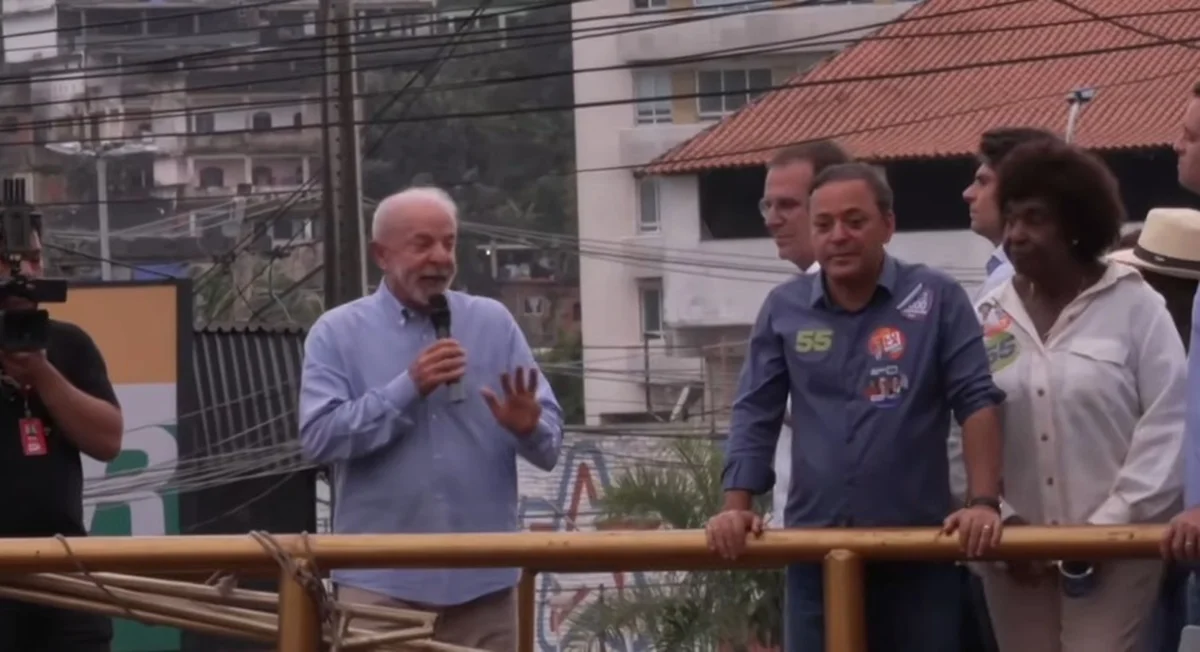 Presidente Lula em ato de campanha no Rio de Janeiro