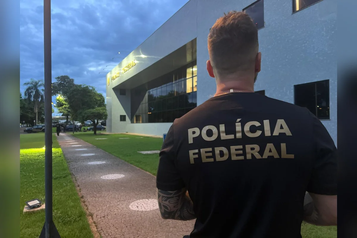 PF resgata homem de 74 anos que trabalhava de graça e vivia com animais