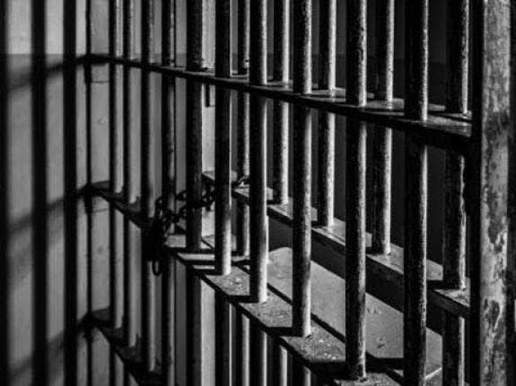 Homem supostamente detido com lista de chumbo usada em esquema de fraude na loteria recebe fiança